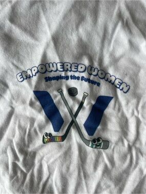 PWSL - Hockey - Empowered Women White Graphic Tee, NWT